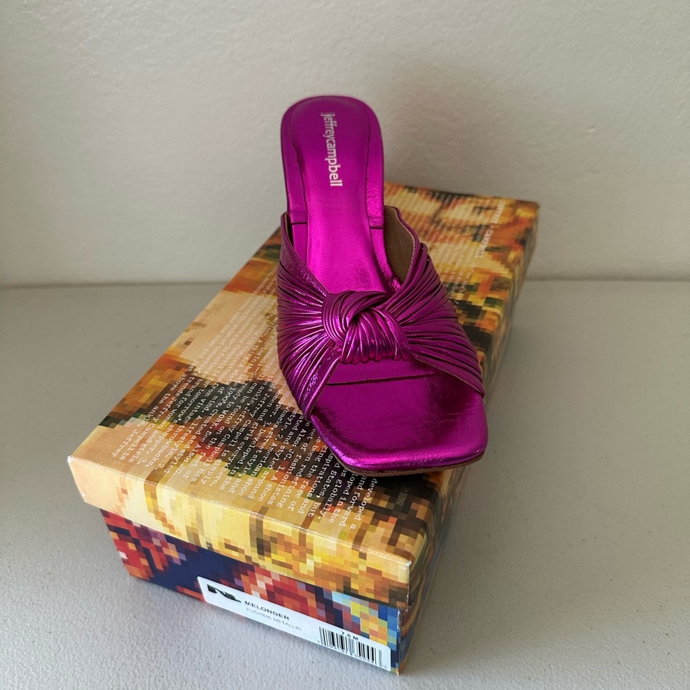 JEFFREY CAMPBELL MELONGER IN FUCHSIA METALLIC - Picture 4 of 6